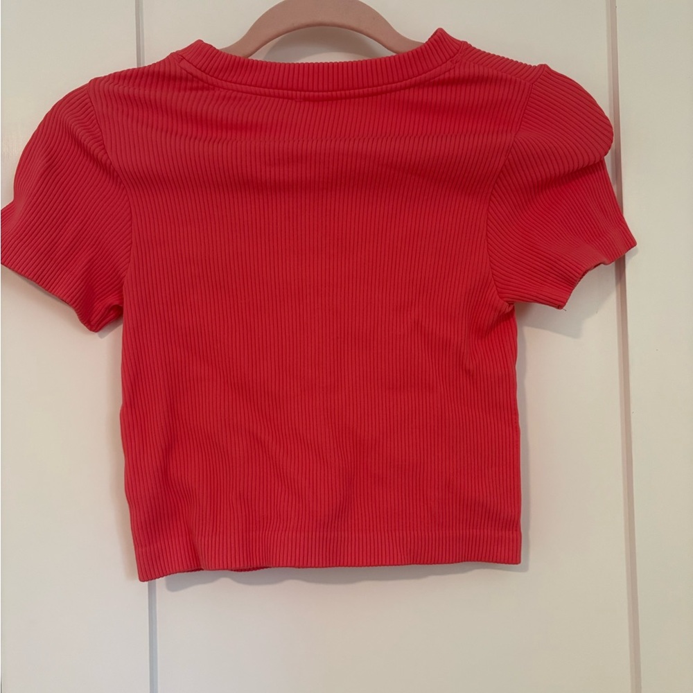 JoyLab Red Ribbed Crop Top - Picture 2 of 2